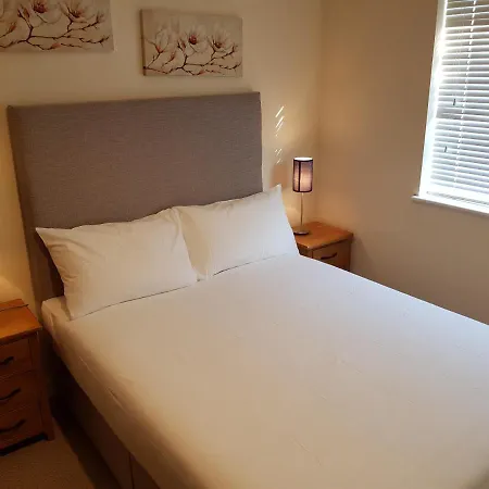 Δωμάτια σε οικογενειακή κατοικία Airport *